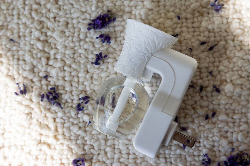 Dirt Road Candle Co - Farmhouse Mornings Wall Diffuser Refill