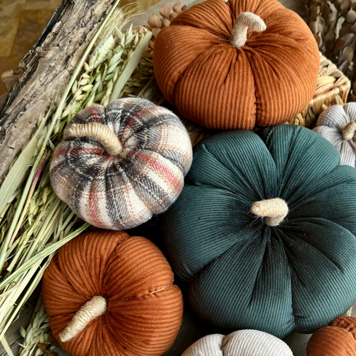 Medium Sienna Plaid Pumpkin