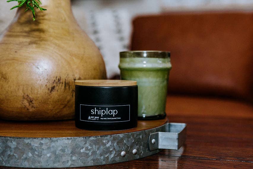 Dirt Road Candle Co - Shiplap Candle: 12 oz