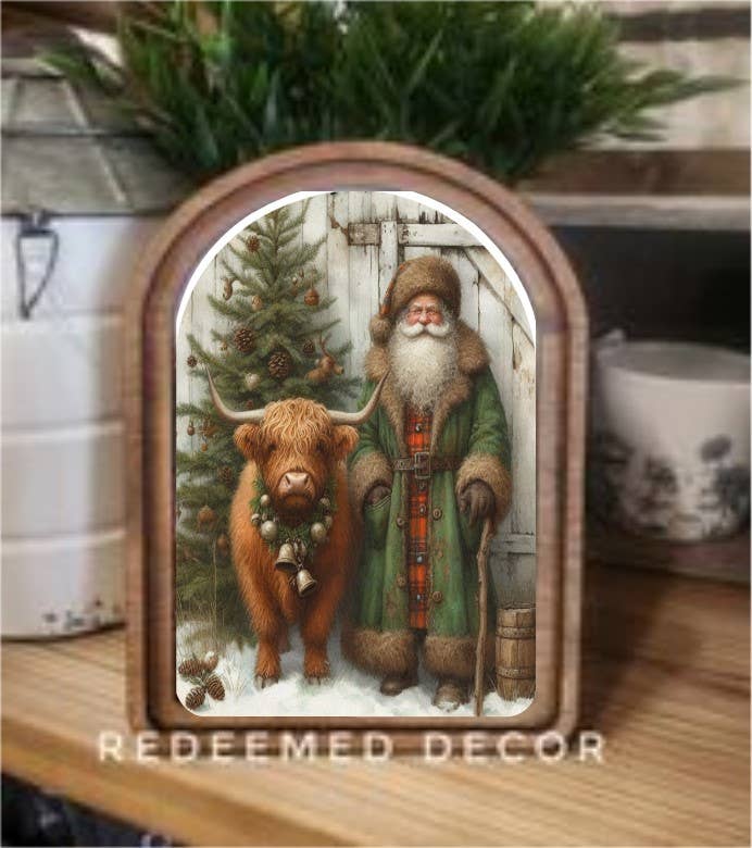 Arch Top Highland Santa Green Framed Art : 8.25x11"